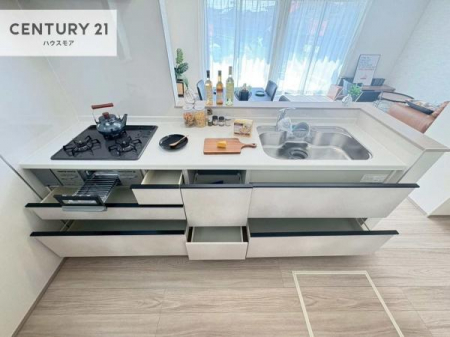 �L�b�`���@���[�X�y�[�X���L�x�ŁA�����X�y�[�X���X�b�L���ƕЕt���Ђ�`�����p�ł��܂��I
���K�ɍ�Ƃ��ł��܂��I�����̗���������܂��I