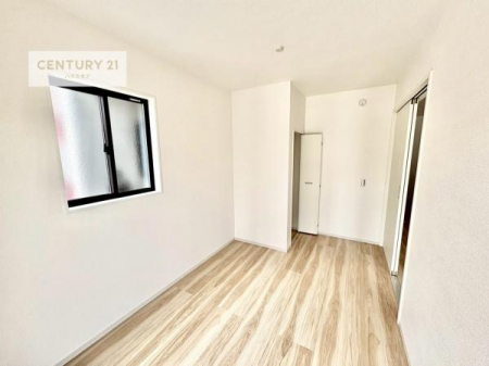 ���r���O�ȊO�̋����@���r���O�Ɨאڂ����m���ł��I�Ǝ��̋x�e�X�y�[�X��L�b�Y�X�y�[�X�Ƃ��Ċ��p����̂��悳�����ł��ˁI
���[���t���Ă��܂��I