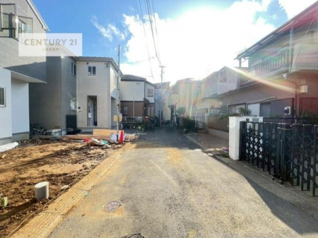 ���̑����n�@�O�ʓ��H��4���I�z����ǍD�ȗ��n�ł��B
�Ԍɓ��ꂪ���ȕ������S�ł��ˁB