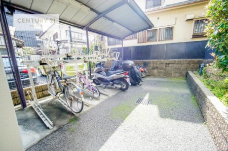 ���̑����p���@���p�����E�o�C�N�u����ł��B
�o�C�N������΍s���͈͂��L���肨�o�����֗��ł��I�󂫏󋵂Ɋւ��Ă͂��C�y�ɂ��₢���킹��������