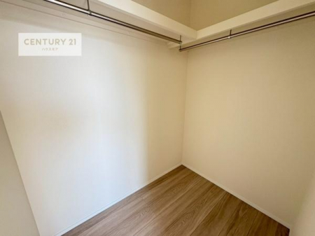 ���[�@�E�H�[�N�C���N���[�[�b�g�t���ł��B��������̂��m���Ȃǂ����[���Ă��������ł��ˁI���ɂ���@�������ȂǋG�ߕ��̑傫�ȉƓd�����[�ł��܂��I