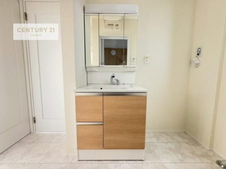 ���ʑ�E���ʏ��@�O�ʋ��d�l�̐��ʏ��́A�g�����Ȃ݂����₷������I���͎��[�ɂȂ��Ă��܂��B�h���C���[�₨���ϓ����Еt������̂Ő��ʑ������X�b�L���ƌ����邱�Ƃ��o���܂��I