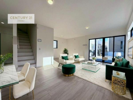 ���r���O�@�Ƌ��CG�p�[�X�ł��B�D�����z���܂肪���r���O����ł���ċ��S�n�̗ǂ���Ԃ����o���Ă���܂��I
���났�̎��Ԃ��߂����܂��I