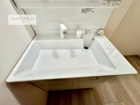 ���ʑ�E���ʏ��@�[�����ʑ�{�E���́A�������˂ɂ����̂ł�����ꂪ�y�X�I���������ۂĂ܂��I
�L���C�Ȑ��ʏ��Ŏ��������̃��`�x�[�V�������オ��܂��ˁI