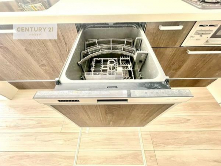 �L�b�`���@�H��@�t���̃L�b�`���ł��I�Z���������r��h�~�Ƃ��đ�ϊ��􂷂�֗��Ȏd�l�ł��I�r���g�C���Ȃ̂ŃL�b�`���̏ꏊ����炸�����X�y�[�X���L���g�����Ƃ��o���܂��I