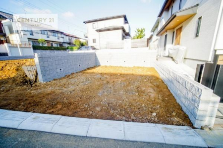 ���ԏ�@���ԃX�y�[�X��2�䕪����܂��I�Z�J���h�J�[�͂������A�o�C�N�⎩�]�ԂȂǂ��u���ꏊ�ɍ���܂���B