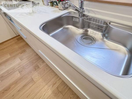 ���d�l�ʐ^(�L�b�`���j�@���C�h�ȃV���N�ł��ˁI�������˂ɂ������������₷���Ǝ����y�X�d�l�̃V�X�e���L�b�`���ł��I
�f�U�C�����Ƌ@�\�������˂��L�b�`���Ő�����������܂��ˁI�i���d�l�j