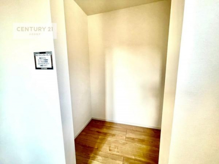 ���[�@�E�H�[�N�C���N���[�[�b�g�t���ł��B��������̂��m���Ȃǂ����[���Ă��������ł��ˁI���ɂ���@�������ȂǋG�ߕ��̑傫�ȉƓd�����[�ł��܂��I