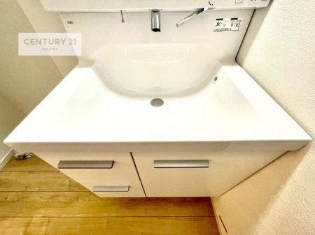 ���ʑ�E���ʏ��@�[�����ʑ�{�E���́A�������˂ɂ����̂ł�����ꂪ�y�X�I���������ۂĂ܂��I
�L���C�Ȑ��ʏ��Ŏ��������̃��`�x�[�V�������オ��܂��ˁI