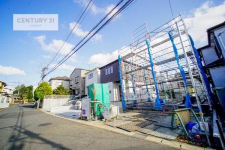 ���ԏ�@���ԃX�y�[�X��2�䕪����܂��I�Z�J���h�J�[�͂������A�o�C�N�⎩�]�ԂȂǂ��u���ꏊ�ɍ���܂���B