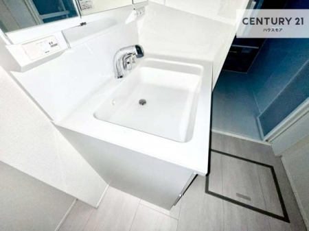 ���ʑ�E���ʏ��@�[�����ʑ�{�E���́A�������˂ɂ����̂ł�����ꂪ�y�X�I���������ۂĂ܂��I
�L���C�Ȑ��ʏ��Ŏ��������̃��`�x�[�V�������オ��܂��ˁI