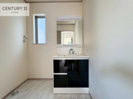 ���ʑ�E���ʏ��@�O�ʋ��d�l�̐��ʏ��́A�g�����Ȃ݂����₷������I���͎��[�ɂȂ��Ă��܂��B�h���C���[�₨���ϓ����Еt������̂Ő��ʑ������X�b�L���ƌ����邱�Ƃ��o���܂��I