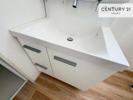 ���ʑ�E���ʏ��@�[�����ʑ�{�E���́A�������˂ɂ����̂ł�����ꂪ�y�X�I���������ۂĂ܂��I
�L���C�Ȑ��ʏ��Ŏ��������̃��`�x�[�V�������オ��܂��ˁI