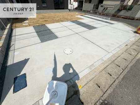 ���ԏ�@���ԃX�y�[�X��3�䕪����܂��I�Z�J���h�J�[�͂������A�o�C�N�⎩�]�ԂȂǂ��u���ꏊ�ɍ���܂���B