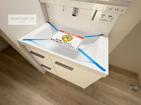 ���ʑ�E���ʏ��@�[�����ʑ�{�E���́A�������˂ɂ����̂ł�����ꂪ�y�X�I���������ۂĂ܂��I
�L���C�Ȑ��ʏ��Ŏ��������̃��`�x�[�V�������オ��܂��ˁI