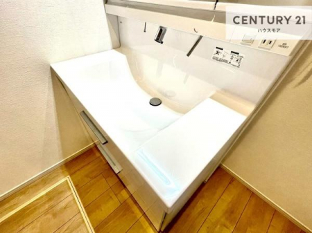 ���ʑ�E���ʏ��@�[�����ʑ�{�E���́A�������˂ɂ����̂ł�����ꂪ�y�X�I���������ۂĂ܂��I
�L���C�Ȑ��ʏ��Ŏ��������̃��`�x�[�V�������オ��܂��ˁI