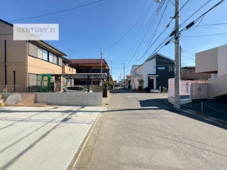 ���̑����n�@�O�ʓ��H��6���I�z����ǍD�ȗ��n�ł��B
�Ԍɓ��ꂪ���ȕ������S�ł��ˁB