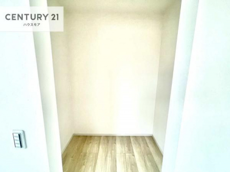 ���[�@�E�H�[�N�C���N���[�[�b�g�t���ł��B��������̂��m���Ȃǂ����[���Ă��������ł��ˁI���ɂ���@�������ȂǋG�ߕ��̑傫�ȉƓd�����[�ł��܂��I