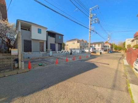 ���̑����n�@�O�ʓ��H��6���I�z����ǍD�ȗ��n�ł��B
�Ԍɓ��ꂪ���ȕ������S�ł��ˁB