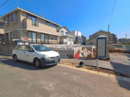 ���ԏ�@���ԃX�y�[�X��2�䕪����܂��I�Z�J���h�J�[�͂������A�o�C�N�⎩�]�ԂȂǂ��u���ꏊ�ɍ���܂���B