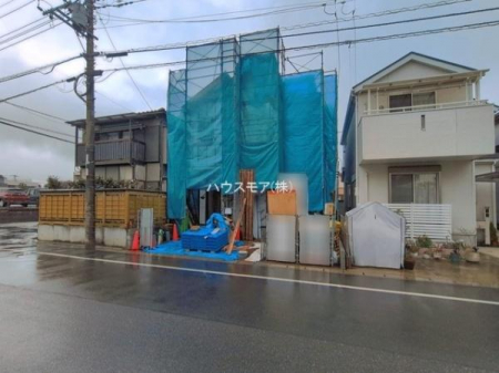 ���ԏ�@���ԃX�y�[�X��2�䕪(�Ԏ�ɂ��)����܂��I�Z�J���h�J�[�͂������A�o�C�N�⎩�]�ԂȂǂ��u���ꏊ�ɍ���܂���B