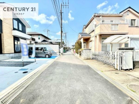 ���̑����n�@�O�ʓ��H��4���I�z����ǍD�ȗ��n�ł��B
�Ԍɓ��ꂪ���ȕ������S�ł��ˁB