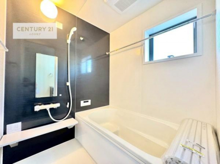 �����@�������������l�̕��͋C�̃o�X���[���́A�V�b�N�ȃf�U�C���Ńo�X�^�C�����[���I
���d���撣���Ă��邲�J���ɂ��D�݂̓����̓����܂����āA�y����ł݂Ă͂������ł��傤���H