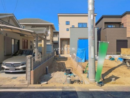 ���ԏ�@���ԃX�y�[�X��2�䕪����܂��I(�Ԏ�ɂ��)�Z�J���h�J�[�͂������A�o�C�N�⎩�]�ԂȂǂ��u���ꏊ�ɍ���܂���B