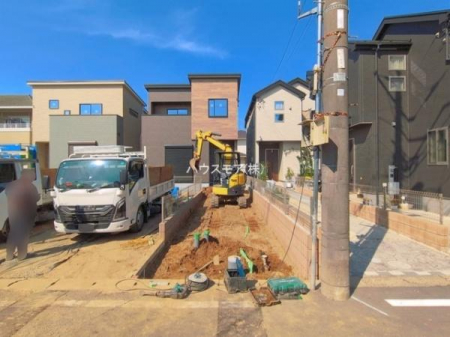 ���ԏ�@���ԃX�y�[�X��2�䕪����܂��I(�Ԏ�ɂ��)�Z�J���h�J�[�͂������A�o�C�N�⎩�]�ԂȂǂ��u���ꏊ�ɍ���܂���B