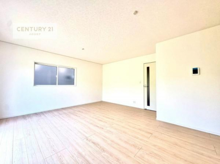 ���r���O�@�S�n�ǂ����r���O�͉Ƒ������R�ƏW�܂�܂��B�Ƒ��c�R�̎��Ԃ����������ł��B���Ƒ��ƁA����w�[���������Ԃ��߂��������ł��ˁB