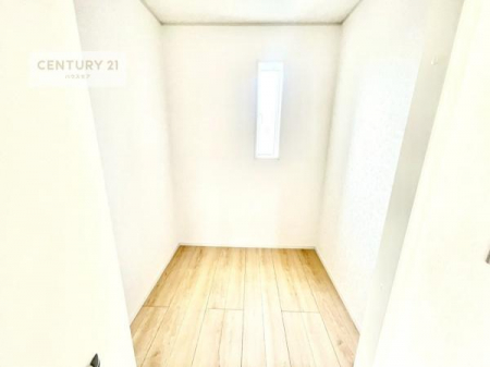 ���[�@�E�H�[�N�C���N���[�[�b�g�t���ł��B��������̂��m���Ȃǂ����[���Ă��������ł��ˁI���ɂ���@�������ȂǋG�ߕ��̑傫�ȉƓd�����[�ł��܂��I