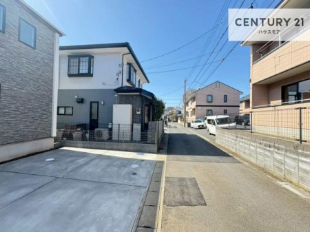 ���̑����n�@�O�ʓ��H��4���~6���I�z����ǍD�ȗ��n�ł��B
�Ԍɓ��ꂪ���ȕ������S�ł��ˁB