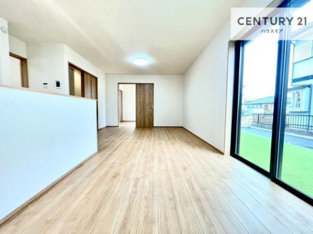 ���r���O�@�J�����̂���L�XLDK�I�\�t�@�[��_�C�j���O�e�[�u����u���Ă������ɂȂ�Ȃ��̂ŉ��K�ɉ߂����܂��I�R�~���j�P�[�V���������₷�����r���O�ł��B