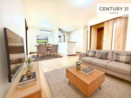 ���r���O�@�Ƌ��CG�p�[�X�ł��B��؂ȉƑ����W�܂邩�炱��LDK�ɂ͂�����肽���B
�q�����������C�ɏ΂��Ȃ��瑖�����Ă���p�����������u�L���Ƃɂ��ėǂ������v�Ǝv���u�Ԃł��B