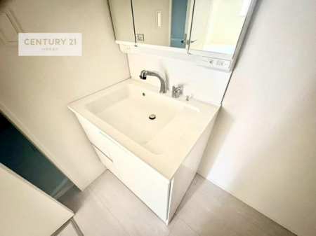 ���ʑ�E���ʏ��@�[�����ʑ�{�E���́A�������˂ɂ����̂ł�����ꂪ�y�X�I���������ۂĂ܂��I
�L���C�Ȑ��ʏ��Ŏ��������̃��`�x�[�V�������オ��܂��ˁI