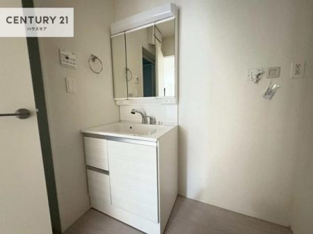 ���ʑ�E���ʏ��@�O�ʋ��d�l�̐��ʏ��́A�g�����Ȃ݂����₷������I���͎��[�ɂȂ��Ă��܂��B�h���C���[�₨���ϓ����Еt������̂Ő��ʑ������X�b�L���ƌ����邱�Ƃ��o���܂��I