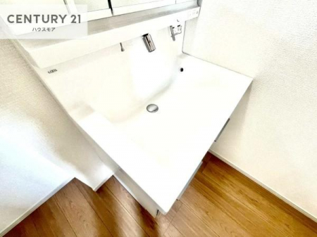 ���ʑ�E���ʏ��@�[�����ʑ�{�E���́A�������˂ɂ����̂ł�����ꂪ�y�X�I���������ۂĂ܂��I
�L���C�Ȑ��ʏ��Ŏ��������̃��`�x�[�V�������オ��܂��ˁI