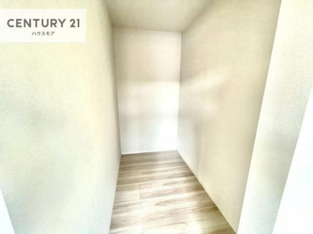 ���[�@�E�H�[�N�C���N���[�[�b�g�t���ł��B��������̂��m���Ȃǂ����[���Ă��������ł��ˁI���ɂ���@�������ȂǋG�ߕ��̑傫�ȉƓd�����[�ł��܂��I