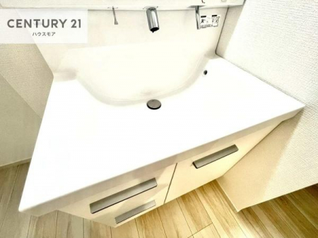 ���ʑ�E���ʏ��@�[�����ʑ�{�E���́A�������˂ɂ����̂ł�����ꂪ�y�X�I���������ۂĂ܂��I
�L���C�Ȑ��ʏ��Ŏ��������̃��`�x�[�V�������オ��܂��ˁI