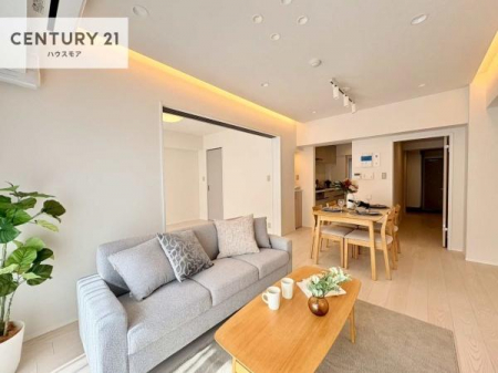 ���r���O�@�J�����̂���L�XLDK�I�\�t�@�[��_�C�j���O�e�[�u����u���Ă������ɂȂ�Ȃ��̂ŉ��K�ɉ߂����܂��I�R�~���j�P�[�V���������₷�����r���O�ł��I