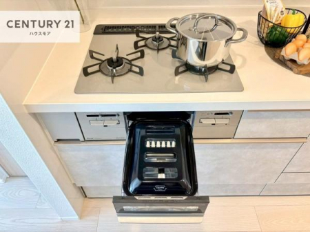 �L�b�`���@�R�����͎O������̂ł������̓����i�s���ł��܂��B
�������O�����t���ł��B�����X�y�[�X���L�X���Ă���׍�Ƃ����₷���I�g�����肪�ǂ��V�X�e���L�b�`���ł��I