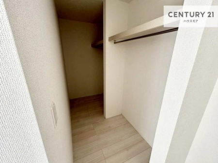 ���[�@�E�H�[�N�C���N���[�[�b�g�t���ł��B��������̂��m���Ȃǂ����[���Ă��������ł��ˁI���ɂ���@�������ȂǋG�ߕ��̑傫�ȉƓd�����[�ł��܂��I