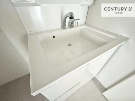 ���ʑ�E���ʏ��@�[�����ʑ�{�E���́A�������˂ɂ����̂ł�����ꂪ�y�X�I���������ۂĂ܂��I
�L���C�Ȑ��ʏ��Ŏ��������̃��`�x�[�V�������オ��܂��ˁI