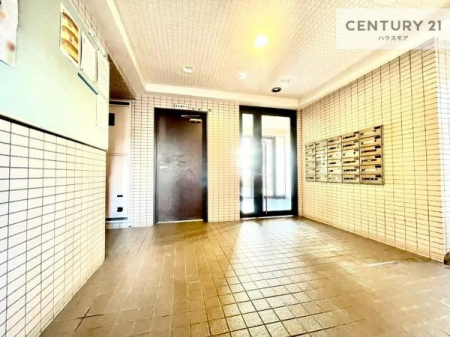 ���r�[�@���r�[�͖��邭�J���������ς��ł��B����������������āA�o�}���Ă���܂��B
