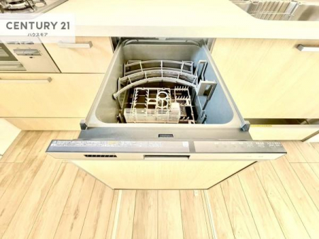 �L�b�`���@�H��@�t���̃L�b�`���ł��I�Z���������r��h�~�Ƃ��đ�ϊ��􂷂�֗��Ȏd�l�ł��I�r���g�C���Ȃ̂ŃL�b�`���̏ꏊ����炸�����X�y�[�X���L���g�����Ƃ��o���܂��I