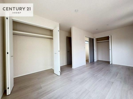 �m���@�Ԏd�؂�Ή��\�I���[�X�y�[�X�����Ă��܂��I�������X�b�L�����ڂ��鎖���ł��܂��ˁB
�Ƌ��I�΂Ȃ��V���v���ȃf�U�C���ׁ̈A�Ƌ��I�΂����C�ɓ���̋�ԍ�肪�ł������ł��ˁB