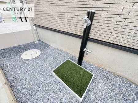 ��@�O�������t���Ă��܂��I�K�[�f�j���O��ď�͂��q�l�̐��V�т��y���߂܂��I
