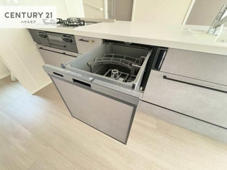 �L�b�`���@�H��@�t���̃L�b�`���ł��I�Z���������r��h�~�Ƃ��đ�ϊ��􂷂�֗��Ȏd�l�ł��I�r���g�C���Ȃ̂ŃL�b�`���̏ꏊ����炸�����X�y�[�X���L���g�����Ƃ��o���܂��I