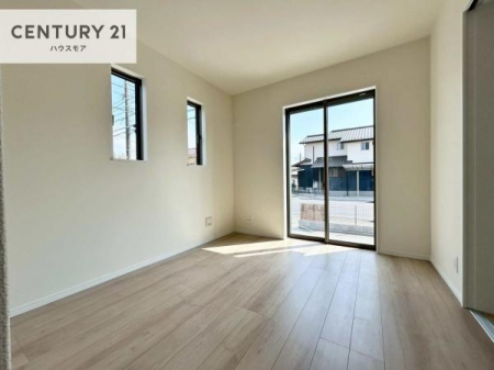 ���r���O�ȊO�̋����@�V���v���Ƀf�U�C������Ă��邽�߁A�Ƌ��I�т܂���I
���C�ɓ���̉Ƌ��u���Ă��낰���Ԃ���邱�Ƃ��ł��܂��B�y���n�̔���J�Ò��z