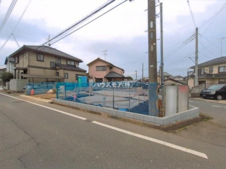 ���ԏ�@���ԃX�y�[�X��2�䕪����܂��I�Z�J���h�J�[�͂������A�o�C�N�⎩�]�ԂȂǂ��u���ꏊ�ɍ���܂���B